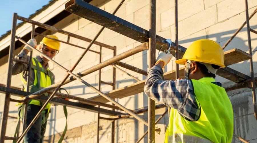 Expert flood damage restoration services in Dwarf, KY